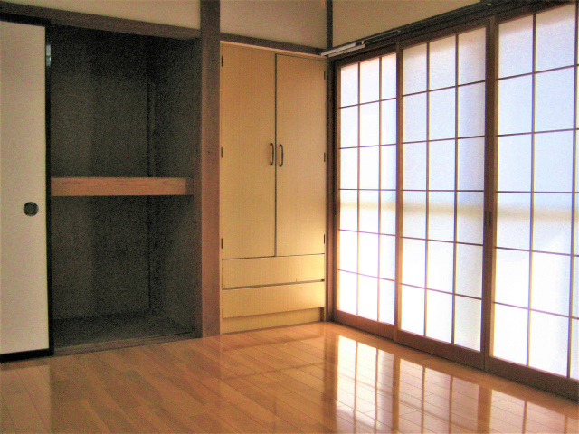 1F �t���[�����O�a��6��