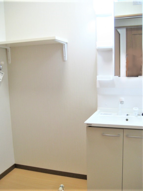 ���ʁE�E��